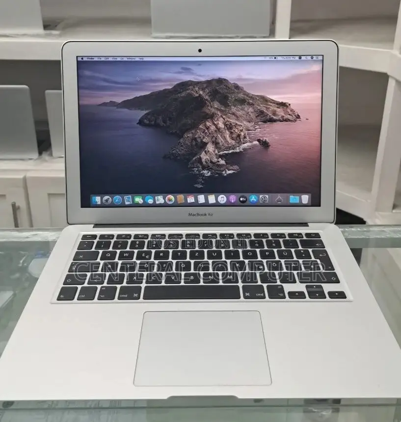 Laptop Apple MacBook 2017 8GB Intel Core I5 SSD 128GB