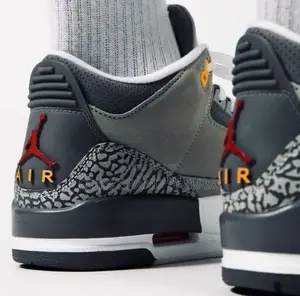 Photo - High Master Quality Jordan 3 Black Cement
