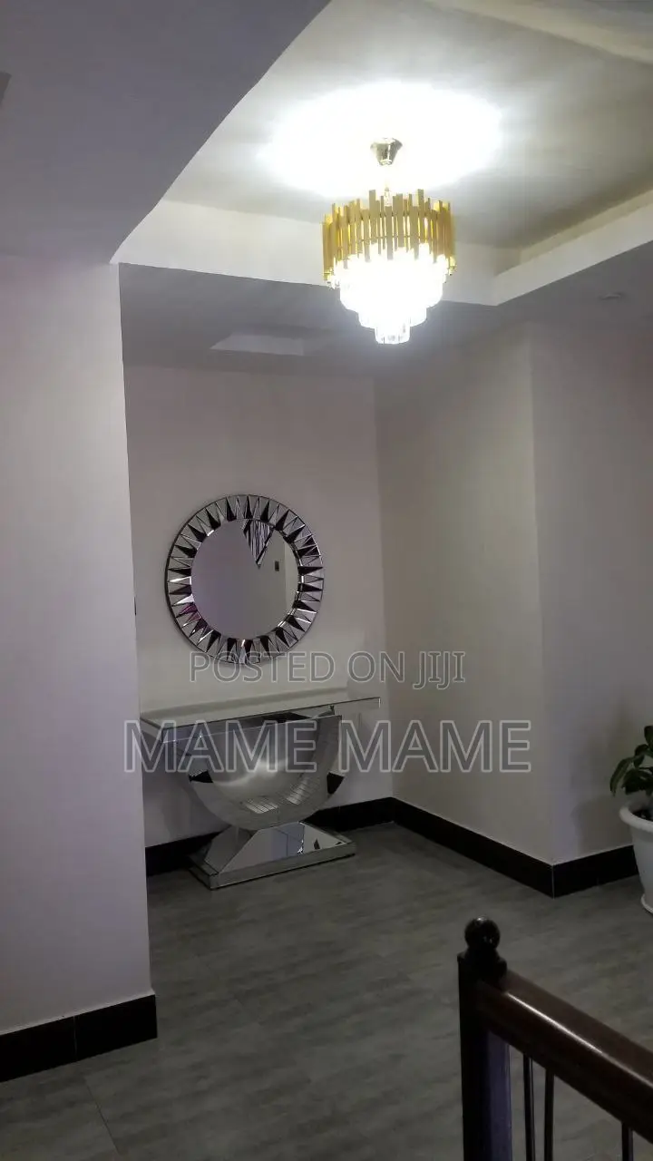 7bdrm House in Addis Abeba, Bole for sale