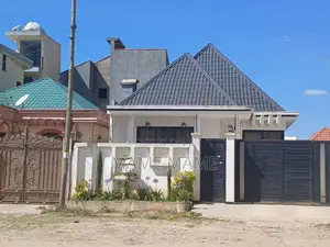 3bdrm Villa in Addis Abeba, Bole for sale