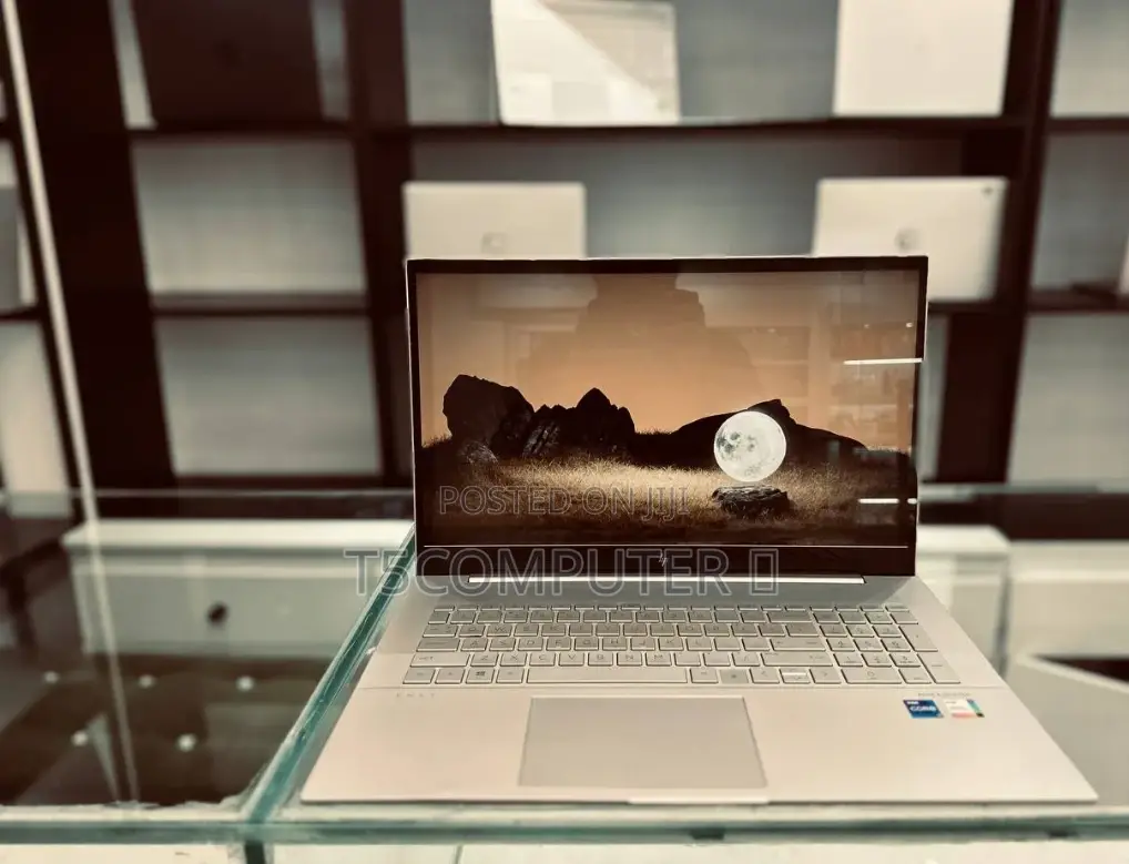 New Laptop HP Envy X360 16GB Intel Core I7 SSD 512GB