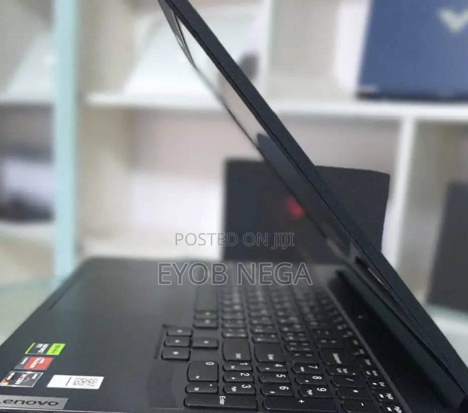 New Laptop Lenovo IdeaPad 1 8GB AMD Ryzen 7 SSD 512GB