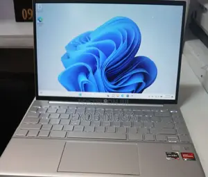 New Laptop HP Pavilion 13 16GB AMD Ryzen 7 SSD 512GB
