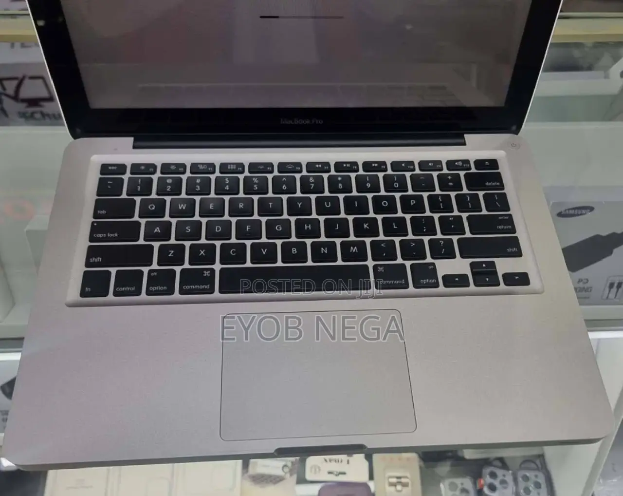 New Laptop Apple MacBook Pro 2012 8GB Intel Core I5 SSD 256GB