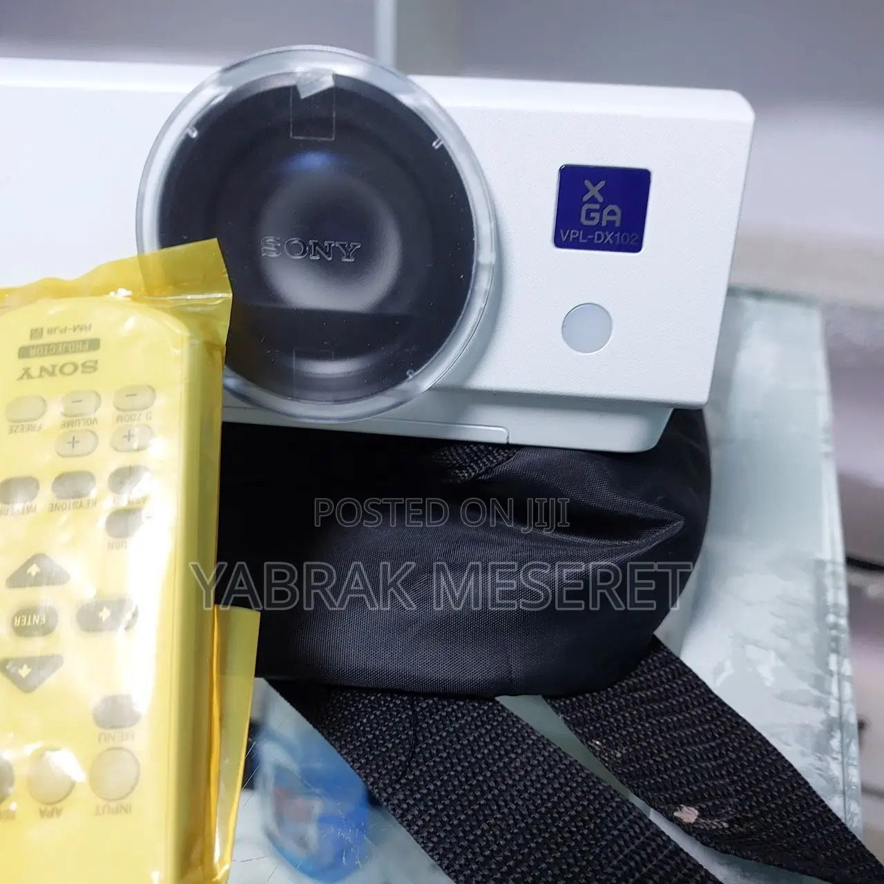 High Quality SONY Dx 102 Projector