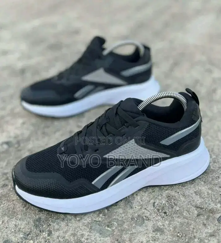 Reebok Fashion Sneer