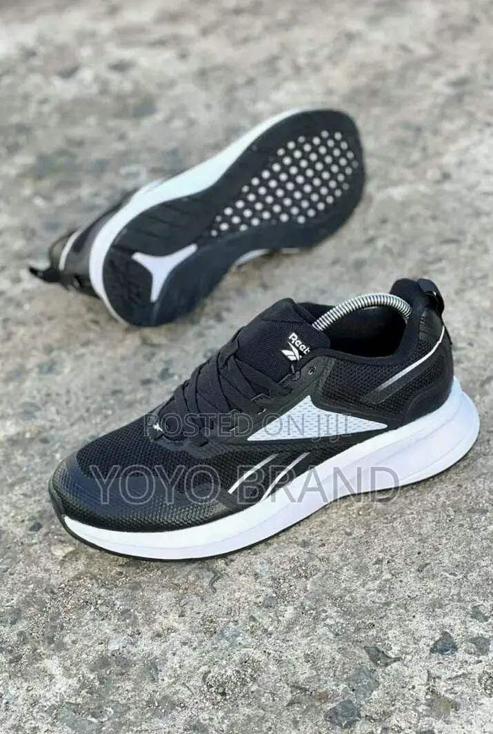 Reebok Fashion Sneer