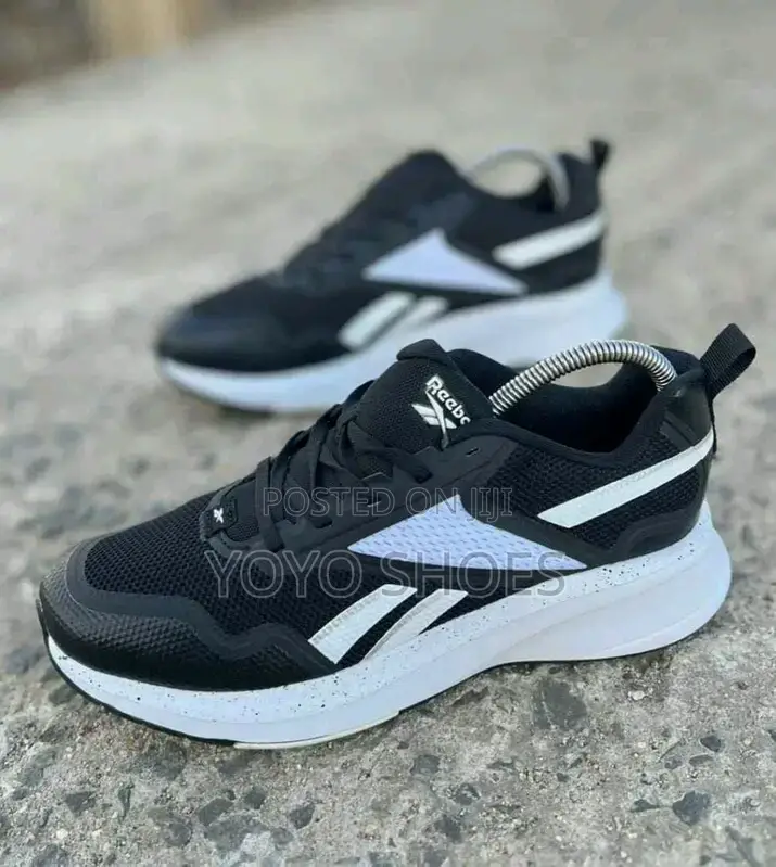 Reebok Fashion Sneer