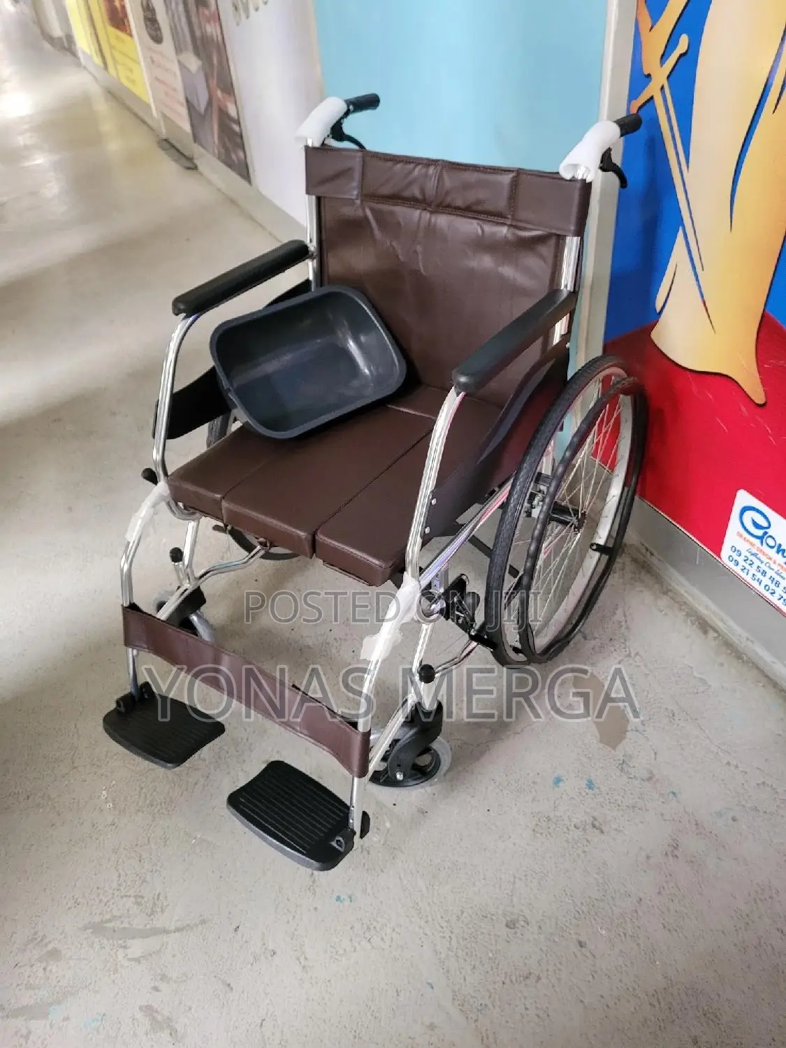 Commode Comfort Seat Wheelchair/Thickened Steel Tube