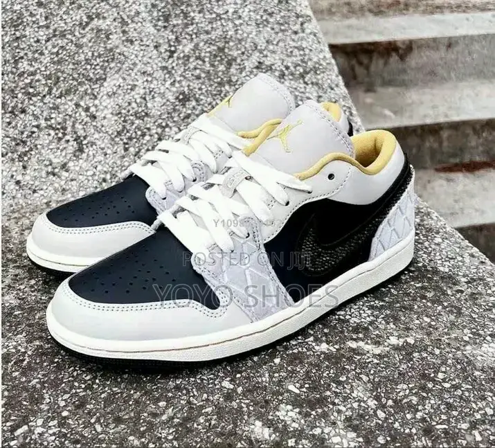 Air Jordan 1 Low