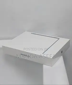 New Laptop Apple MacBook Air 2022 M2 8GB Apple M2 SSD 256GB