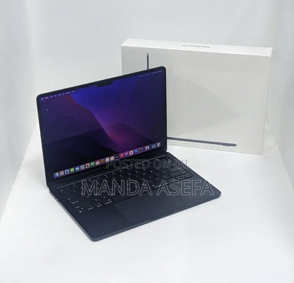 New Laptop Apple MacBook Air 2022 M2 8GB Apple M2 SSD 256GB