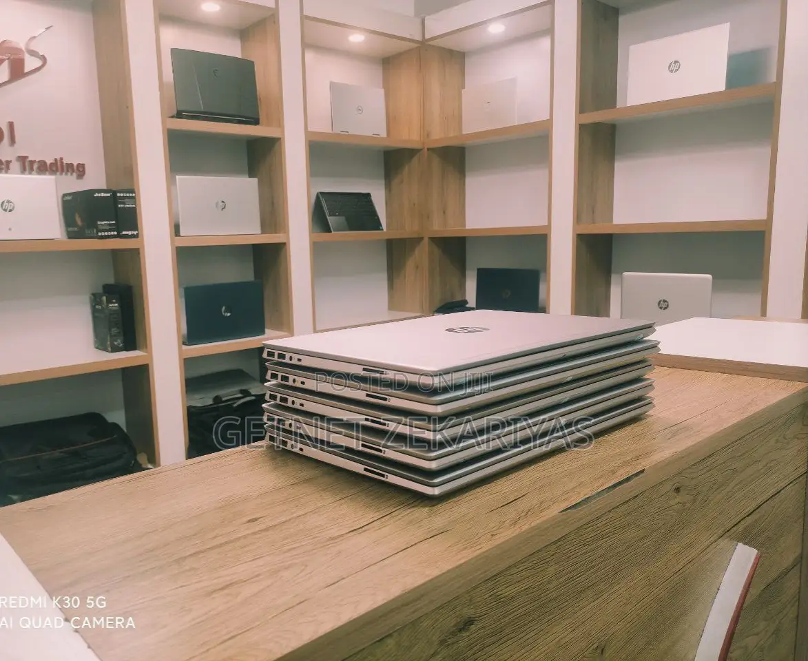 New Laptop HP Pavilion 15 8GB Intel Core I5 SSD 128GB