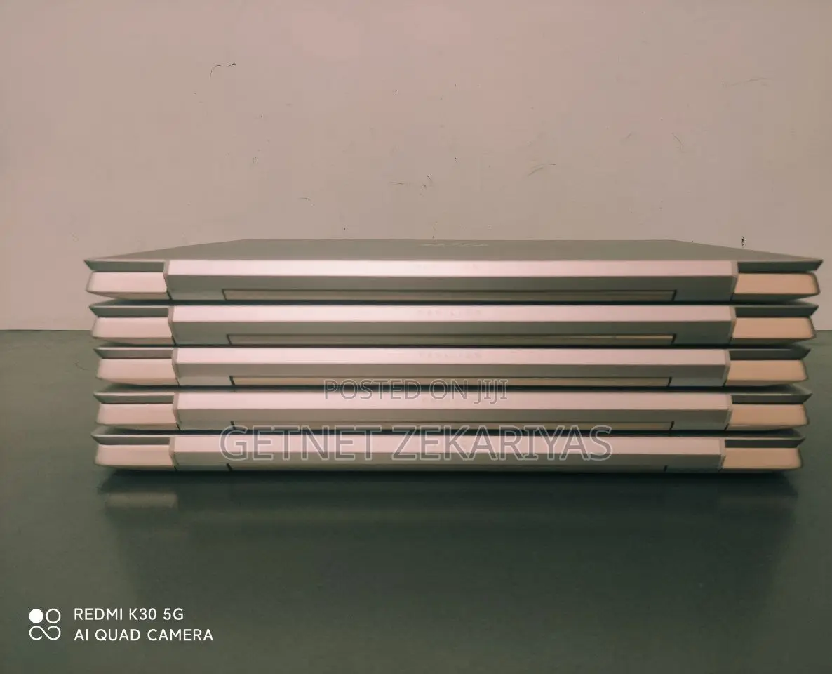 New Laptop HP Pavilion 15 8GB Intel Core I5 SSD 128GB