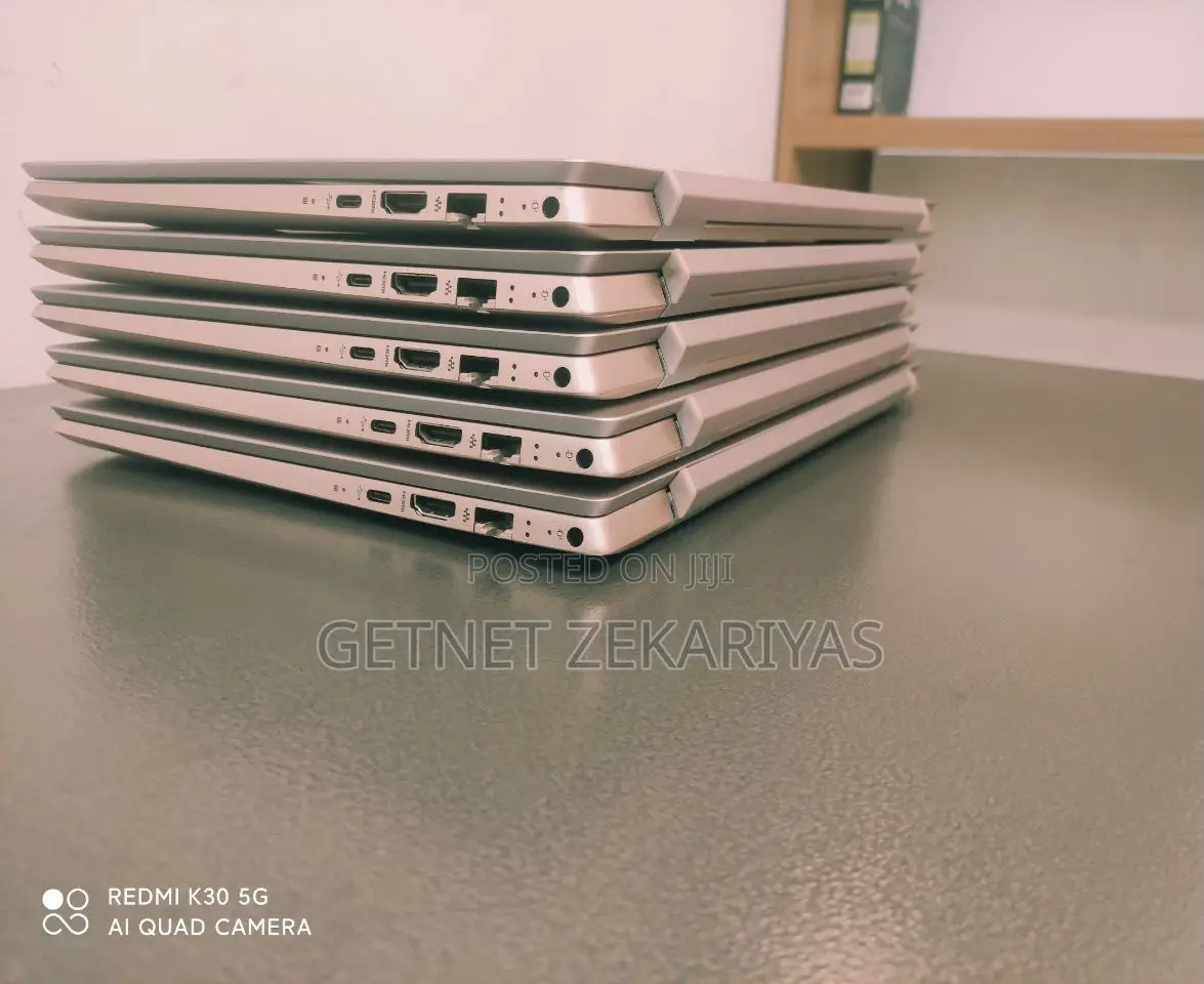 New Laptop HP Pavilion 15 8GB Intel Core I5 SSD 128GB