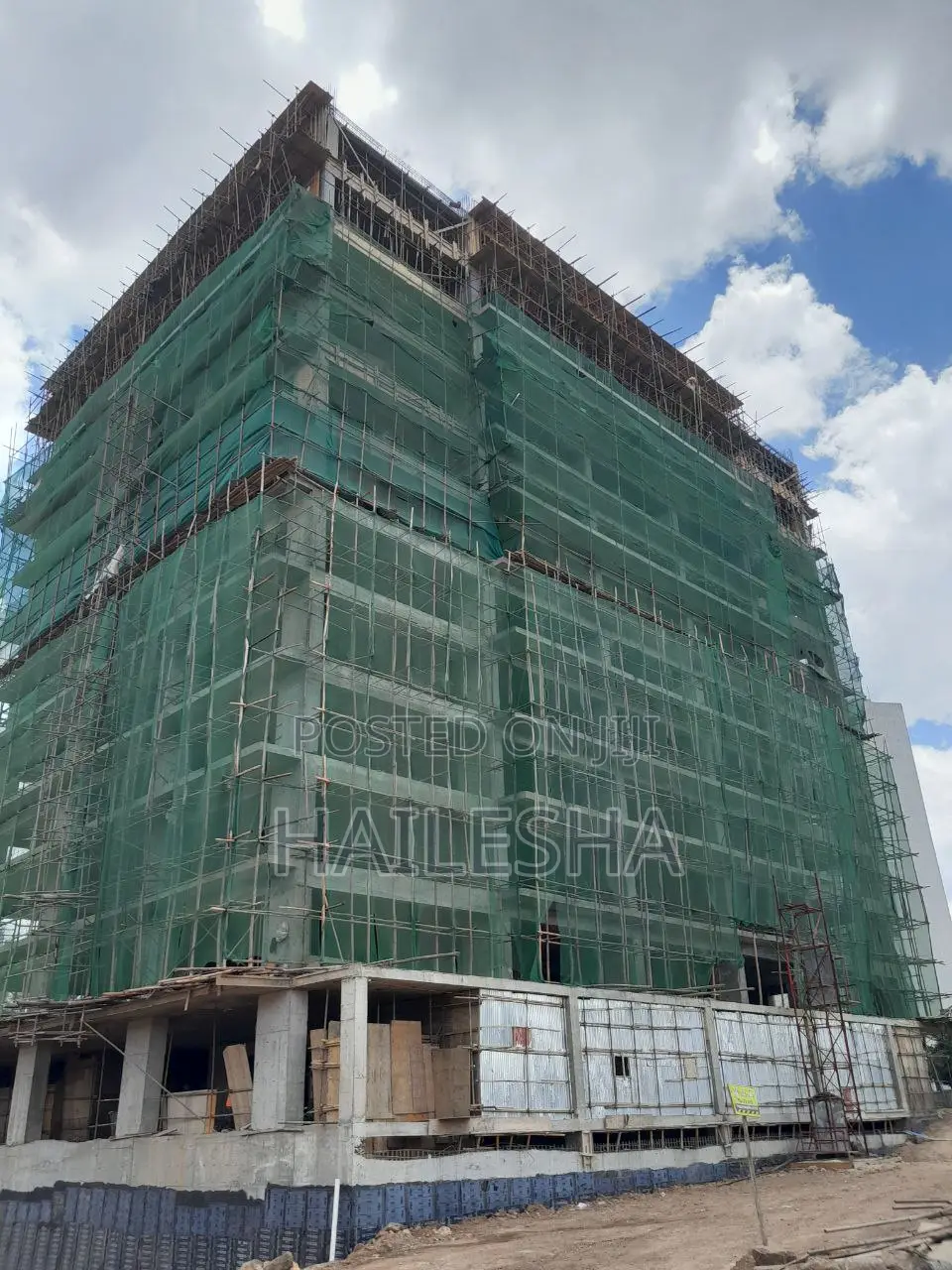 Apartment Around Sheraton