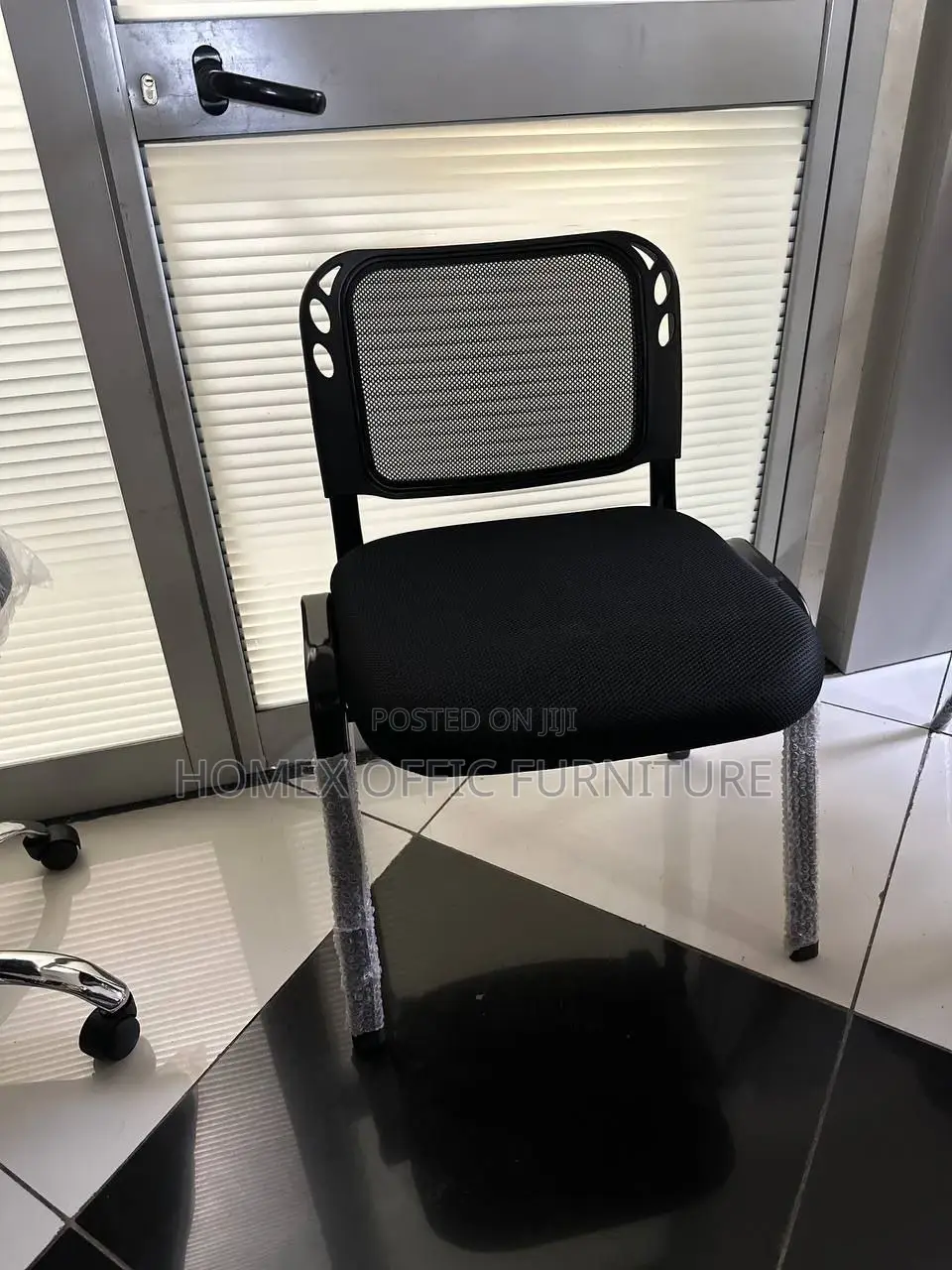 Office Guest Chair Imported and Localየቢሮ የእንግዳ ወንበር
