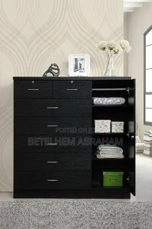 Photo - Modern Drawers