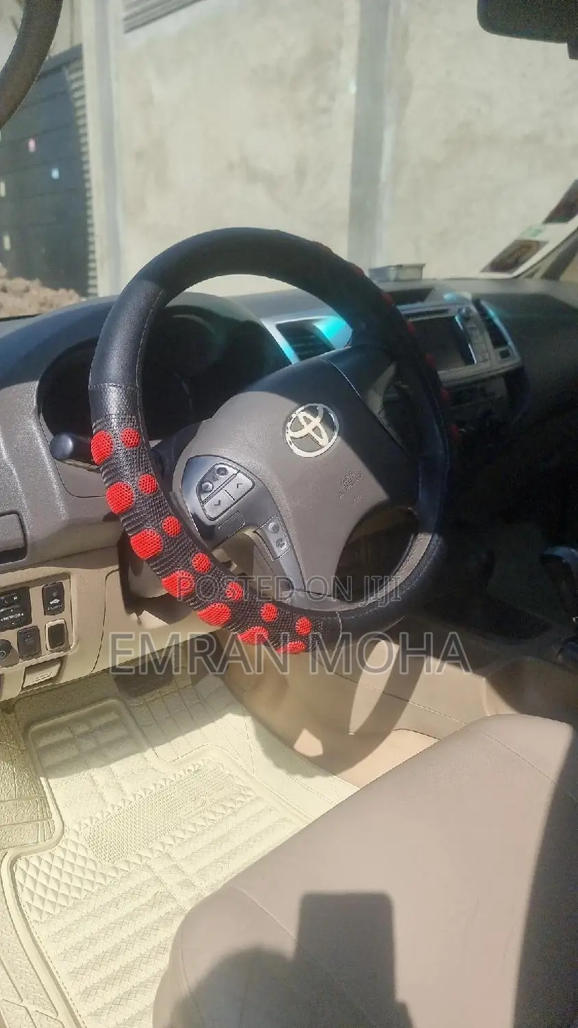 Toyota Hilux 2012 Silver