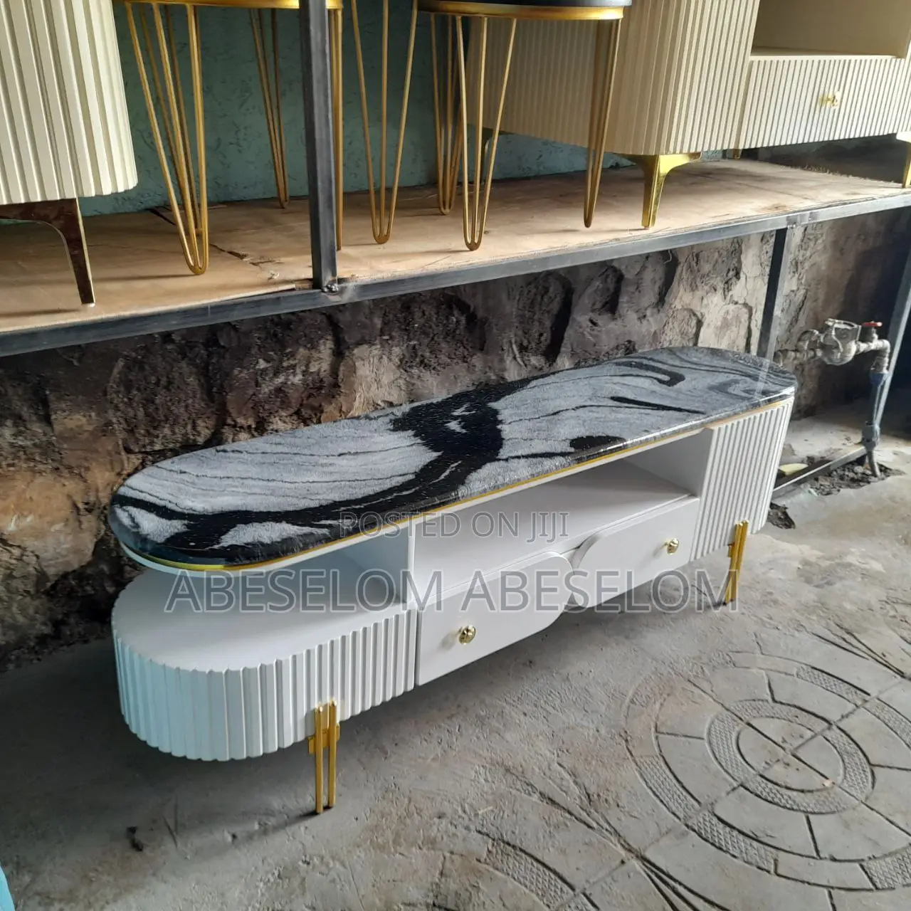 1,50 Cm በኢፖክሲ የተሰሩ ቲቪ እስታንድ