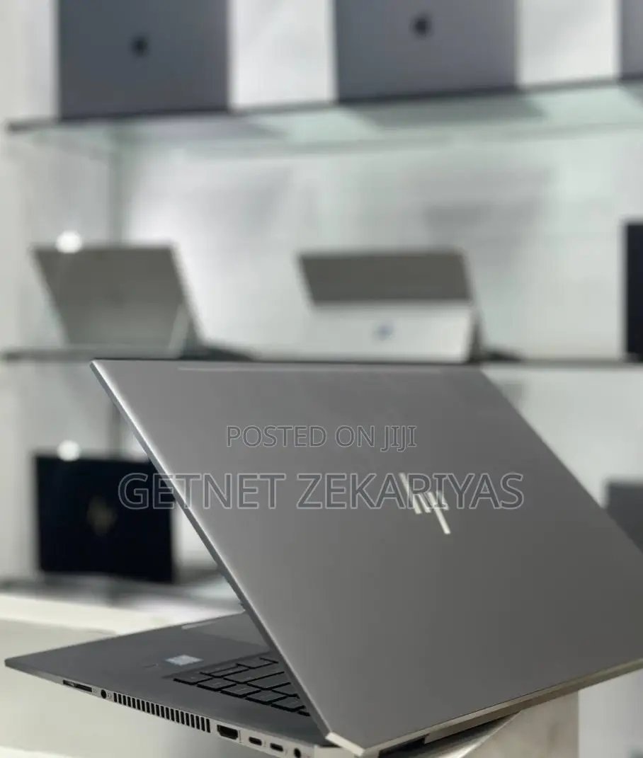 New Laptop HP ZBook Studio 16GB Intel Core i7 SSD 512GB