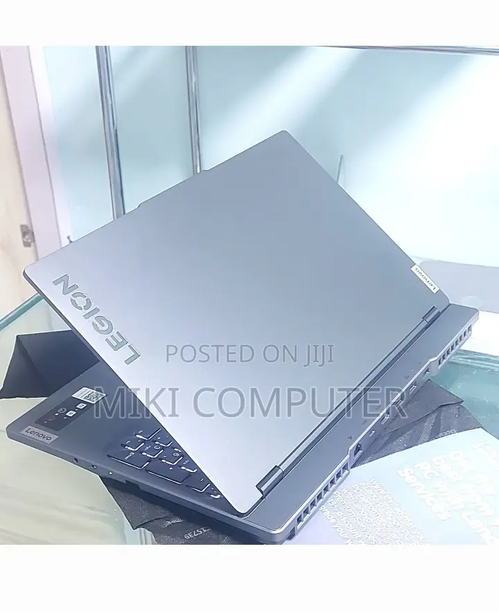 New Laptop Lenovo Legion 5 16GB AMD Ryzen 7 SSD 512GB