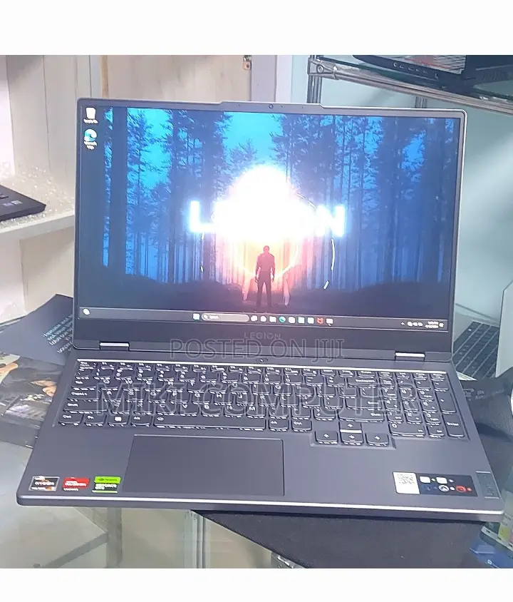 New Laptop Lenovo Legion 5 16GB AMD Ryzen 7 SSD 512GB