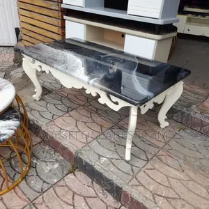 በኢፖክሲ የተሰሩ የሶፋ ጠረጴዛ