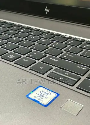 New Laptop HP ZBook Studio G5 16GB Intel Core I7 SSD 512GB