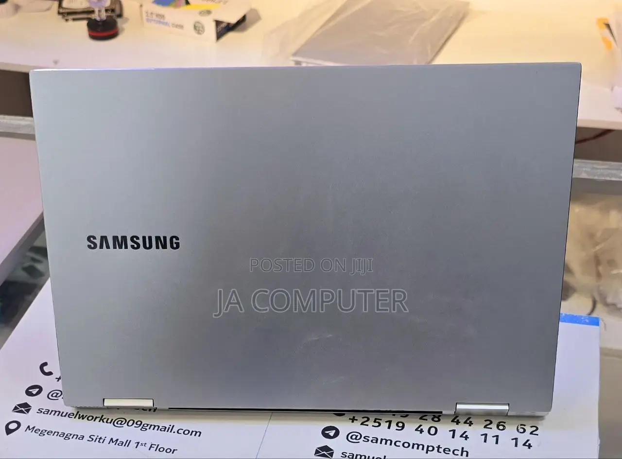 New Laptop Samsung NP-X360 8GB Intel Core I5 SSD 512GB