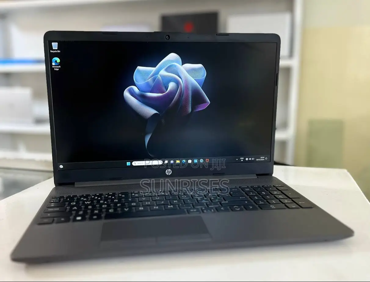 New Laptop HP Stream Notebook 8GB AMD Ryzen 5 SSD 256GB