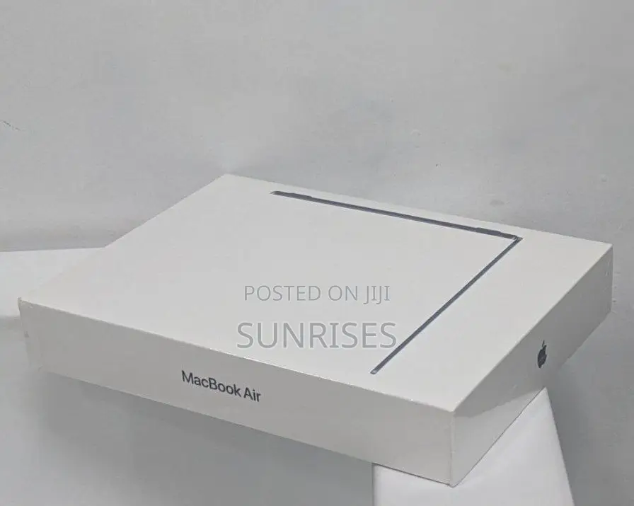 New Laptop Apple MacBook Air 2022 M2 8GB Apple M2 SSD 256GB