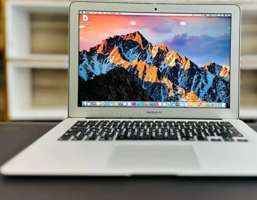 New Laptop Apple MacBook Air 2015 8GB Intel Core I7 SSD 512GB