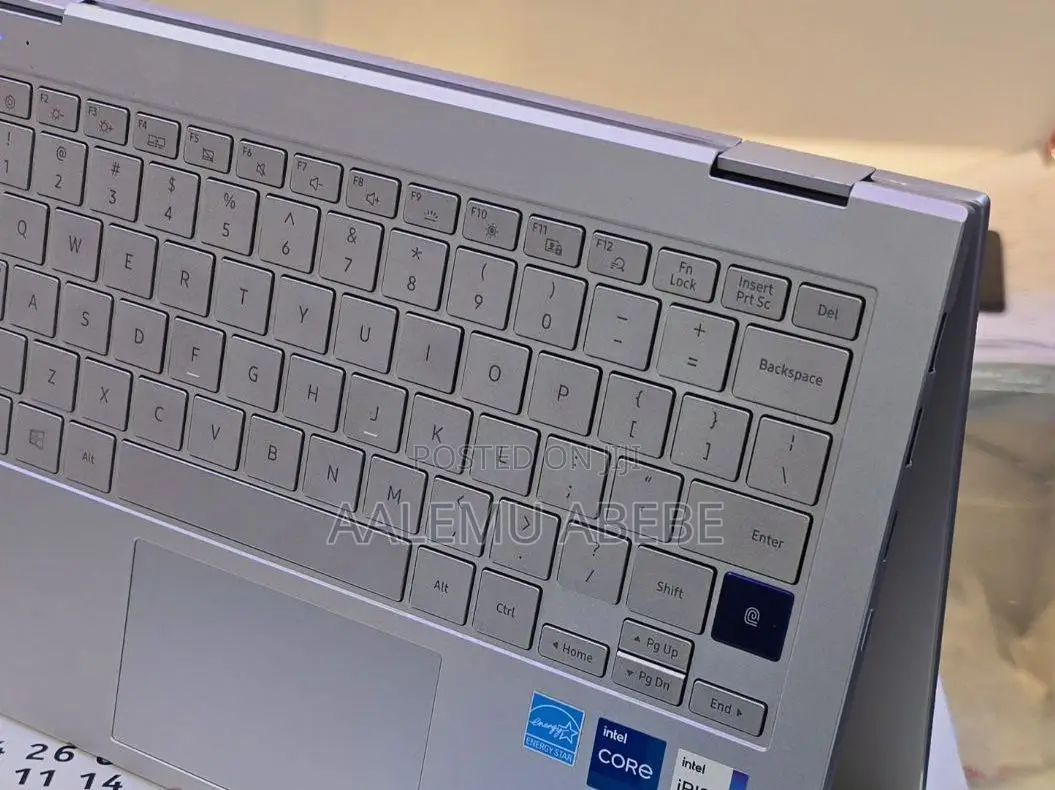 New Laptop Samsung Galaxy Book 2 8GB Intel Core I5 SSD 512GB