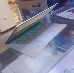 New Laptop Microsoft Surface 16GB Intel Core i7 SSD 512GB