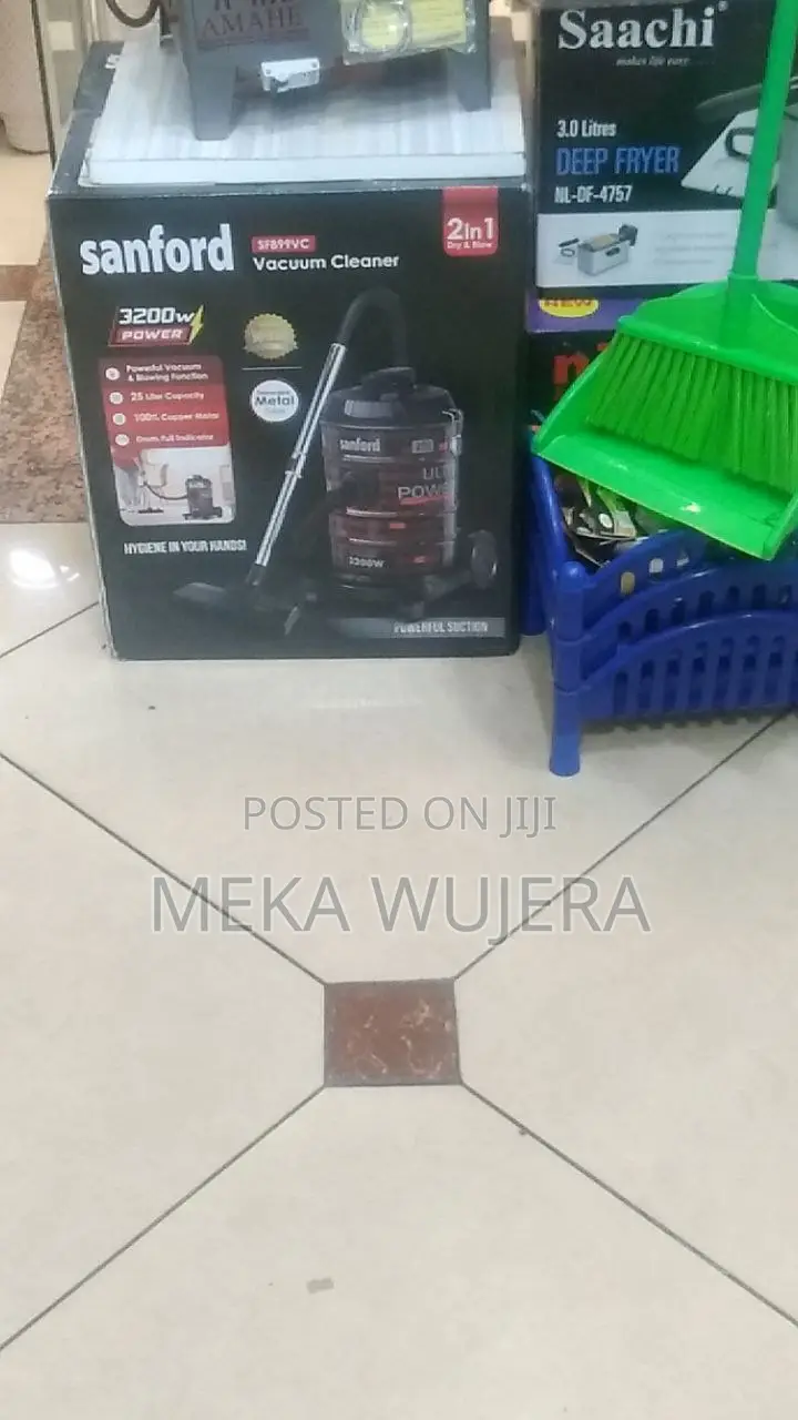 Vacuum Cleaner( ምንጣፍ ማጠቤያ)