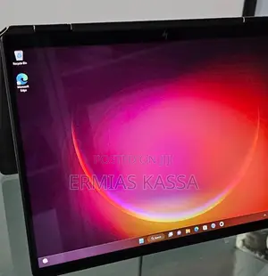 Photo - New Laptop HP Spectre X360 15 16GB Intel Core I7 SSD 1T