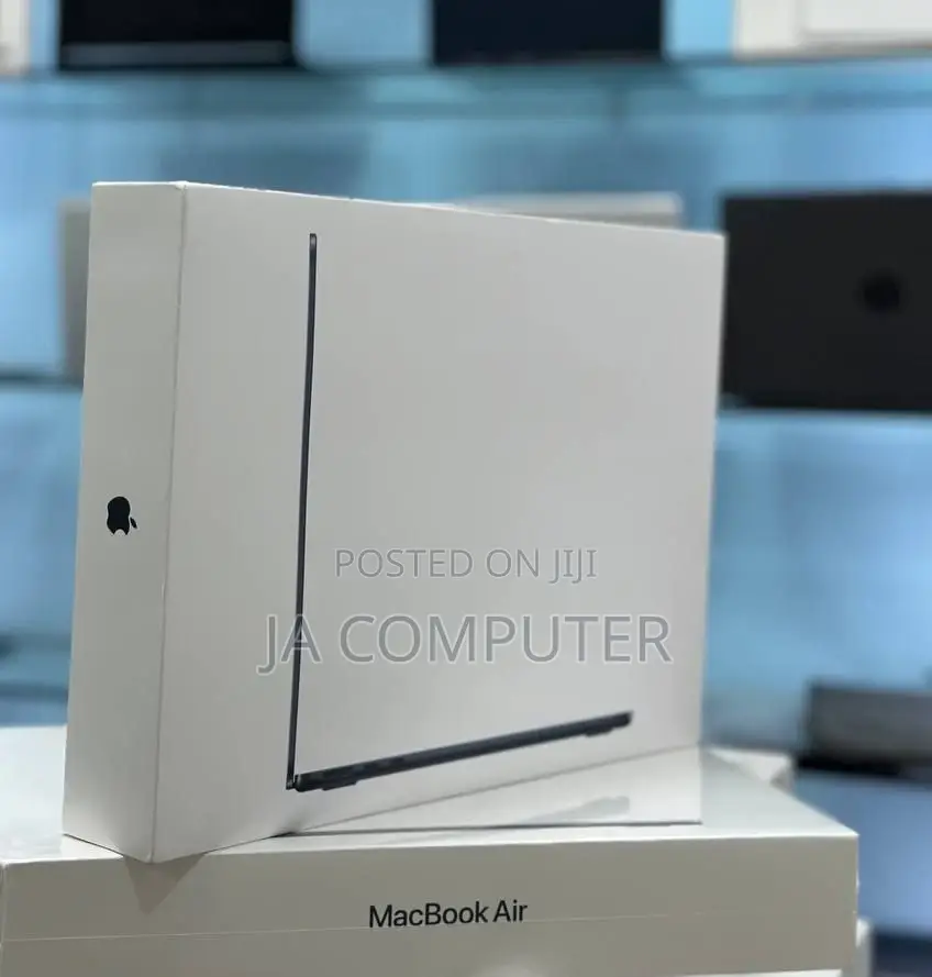 New Laptop Apple MacBook Air 2022 M2 8GB Intel Core I5 SSD 256GB