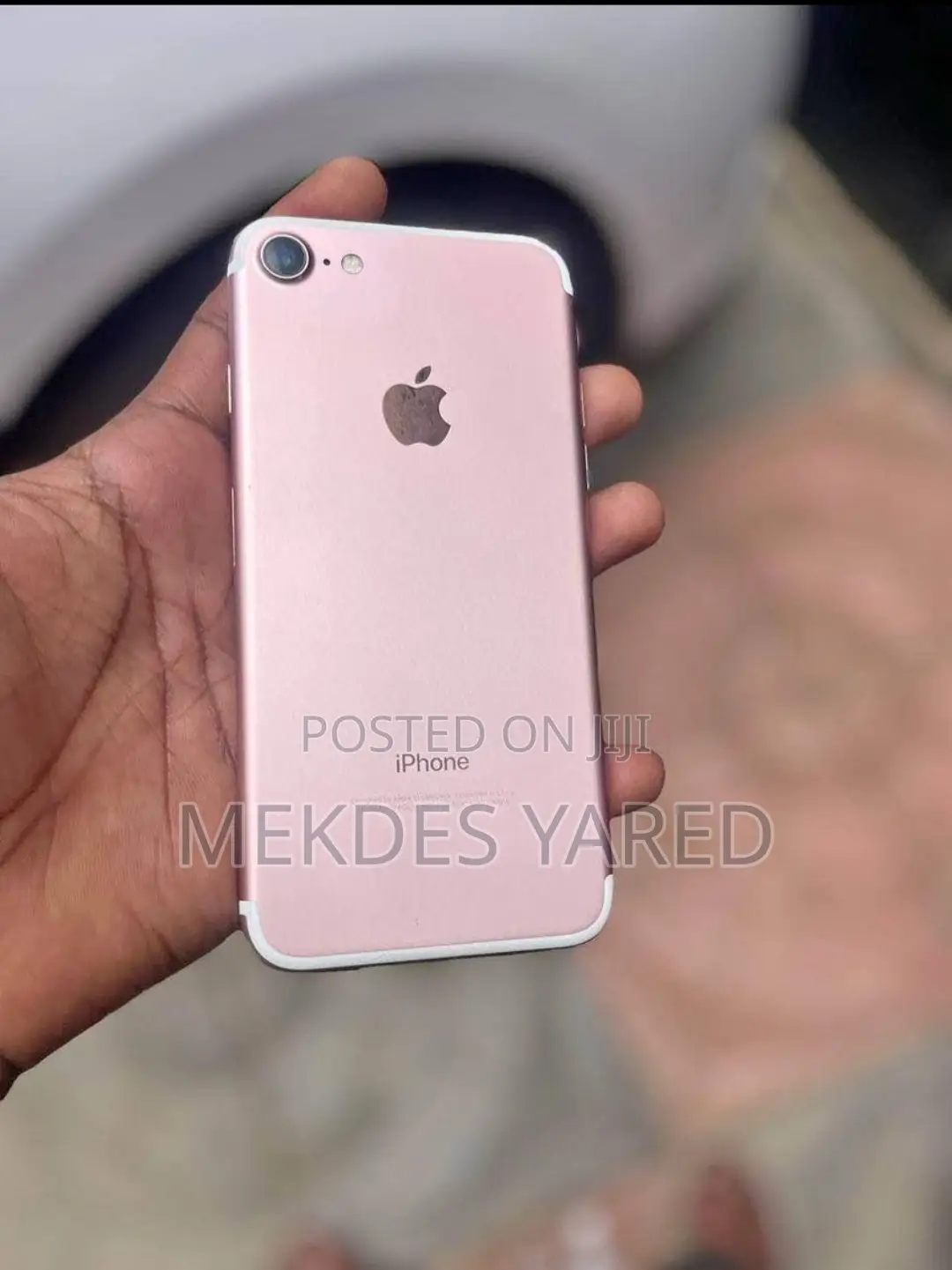 New Apple iPhone 7 32 GB Gold