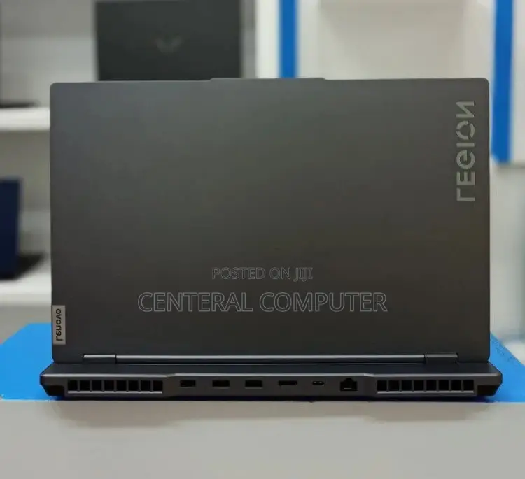New Laptop Lenovo Legion 5i 16GB AMD Ryzen 7 SSD 512GB