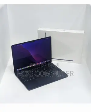 New Laptop Apple MacBook Air 2022 M2 8GB Intel SSD 256GB