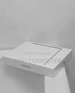 New Laptop Apple MacBook Air 2022 M2 8GB Intel SSD 256GB