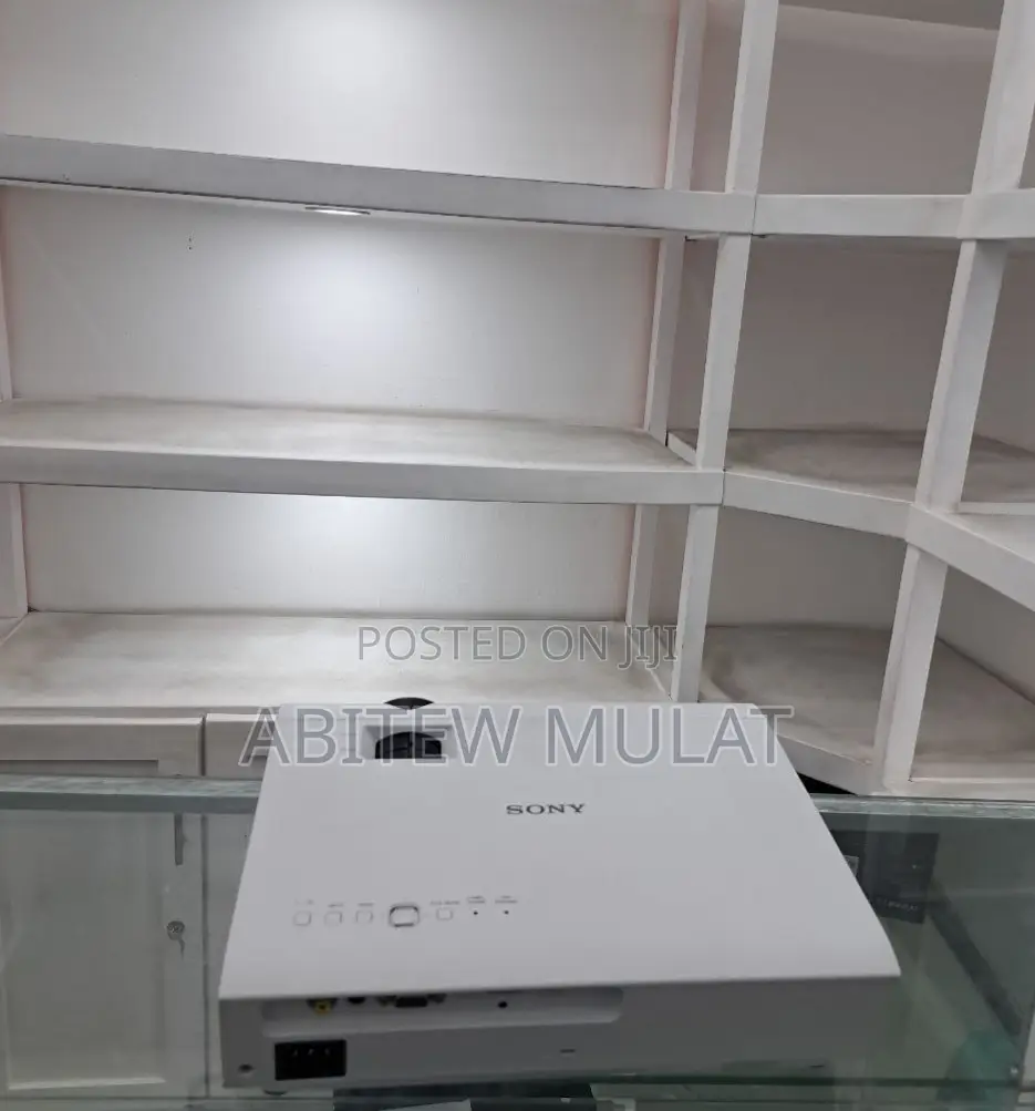 ISONY PROJECTOR With Accessory Model Name VPL-DX100