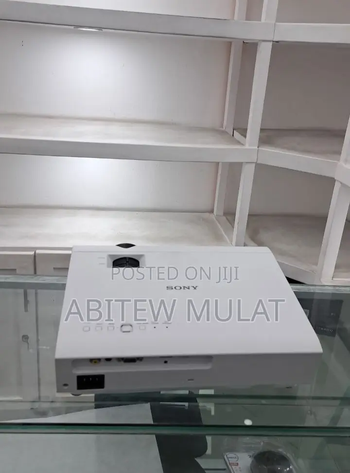 ISONY PROJECTOR With Accessory Model Name VPL-DX100