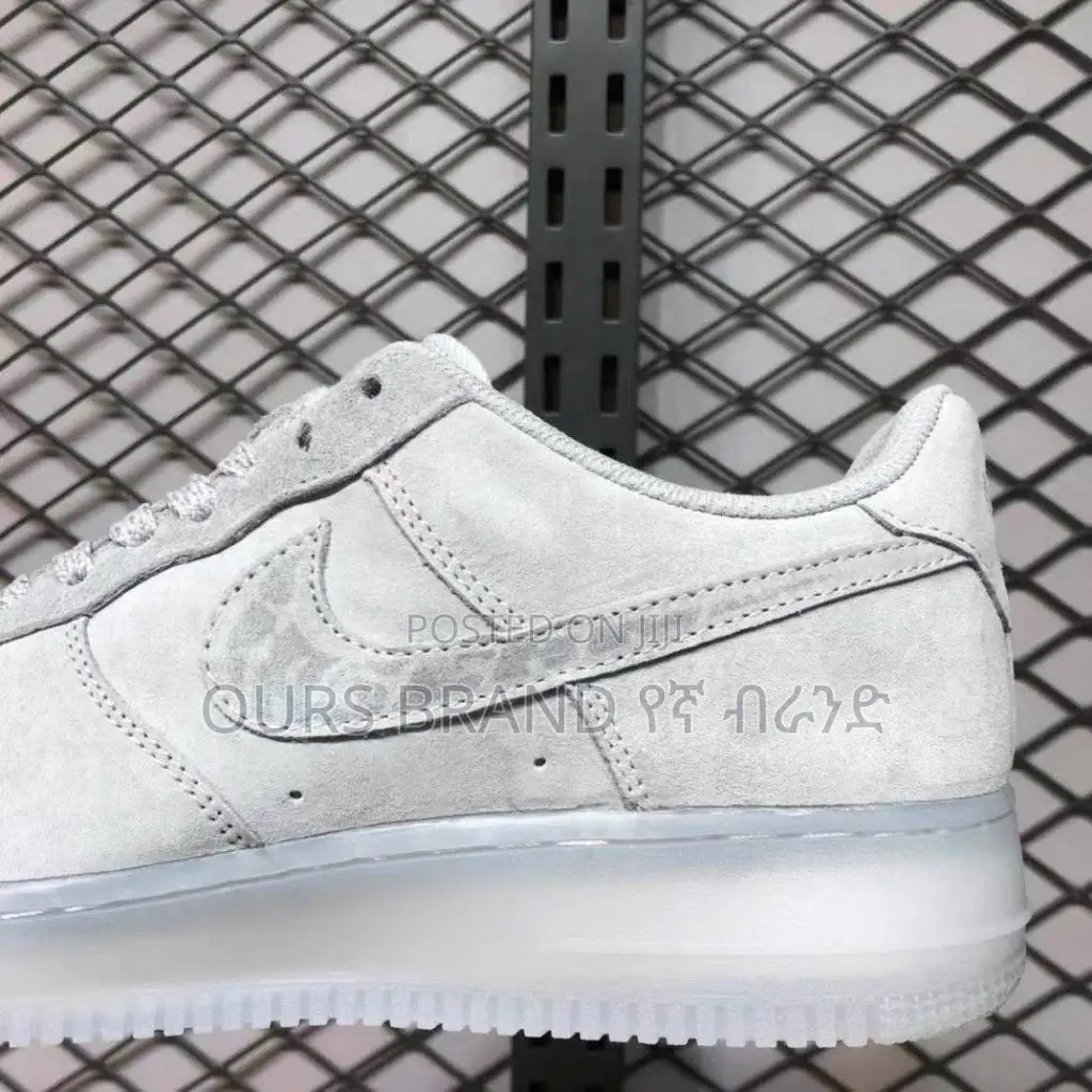 High Master Quality ORIGINAL AIR FORCE 1 Low Cut Sneakers