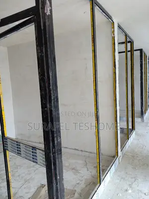 የንግድ ሱቆች - Commercial Shops