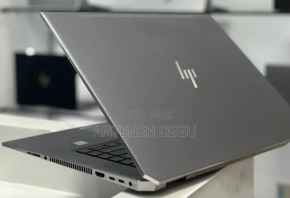 New Laptop HP ZBook Studio G5 16GB Intel Core I7 SSD 512GB