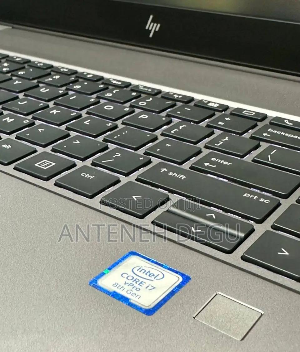 New Laptop HP ZBook Studio G5 16GB Intel Core I7 SSD 512GB