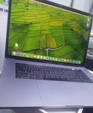 New Laptop Apple MacBook 16GB Intel Core I7 SSD 256GB