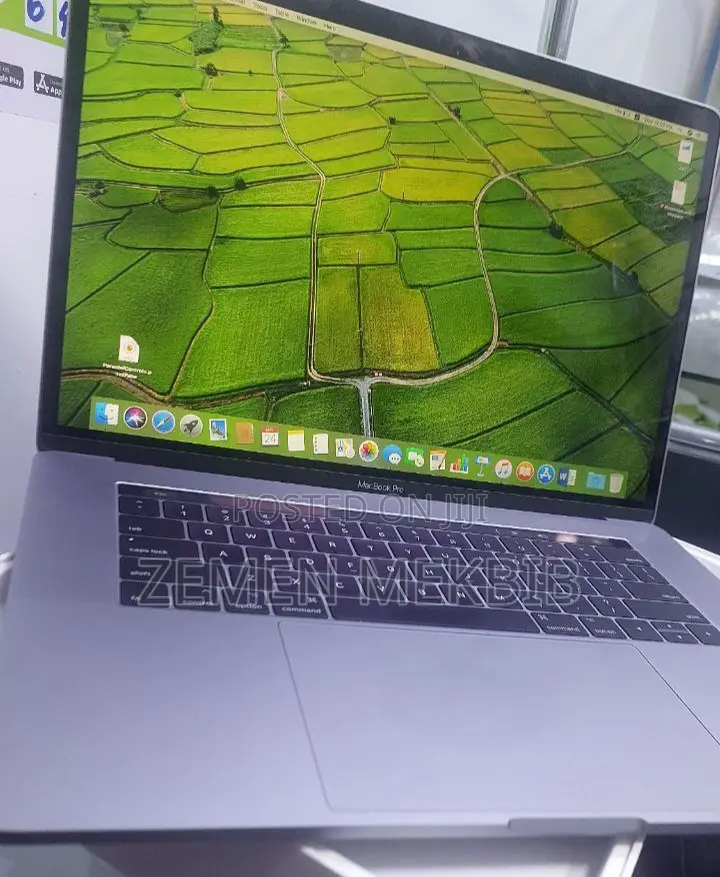 New Laptop Apple MacBook 16GB Intel Core I7 SSD 256GB